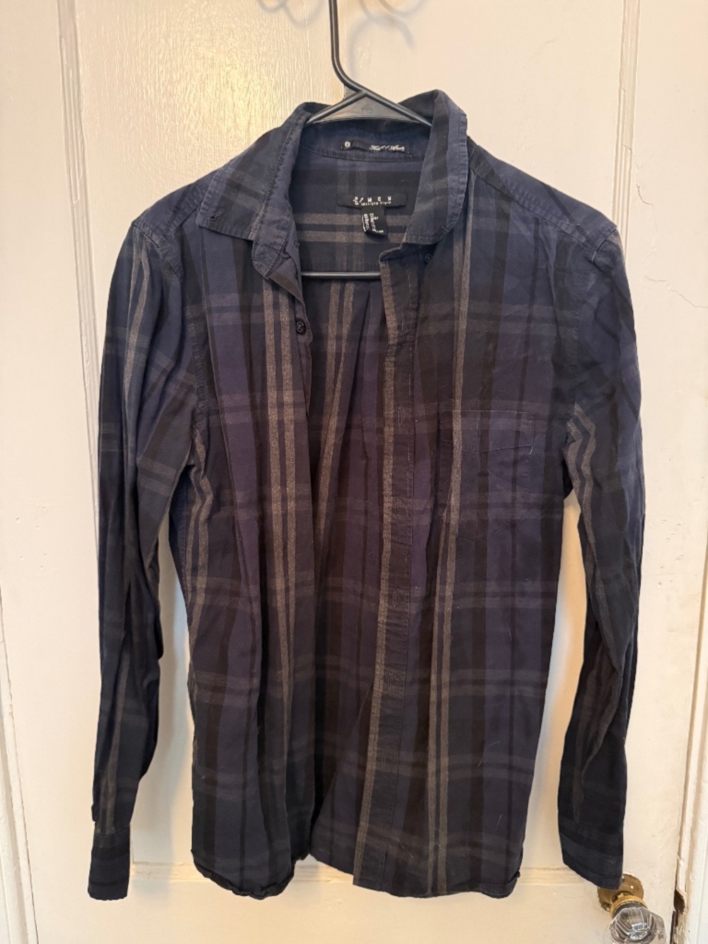 21 Men plaid button down